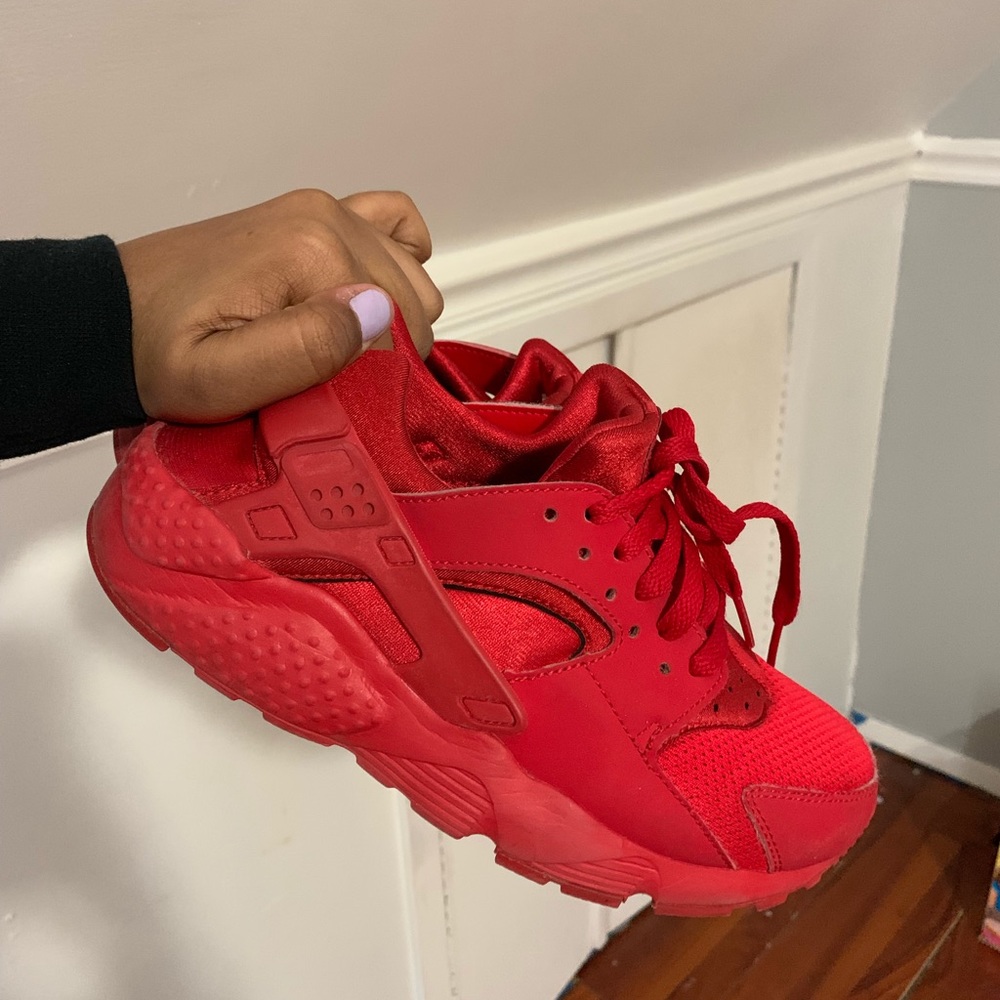 All Red Huaraches